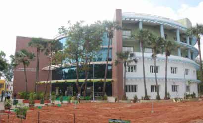 madanjeet-school