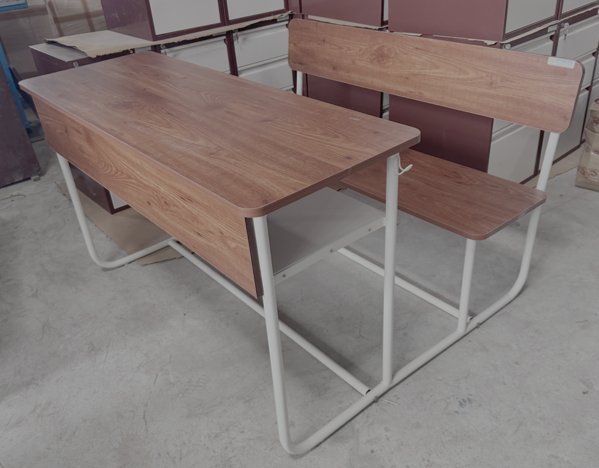 Desk: MIC DSK 420